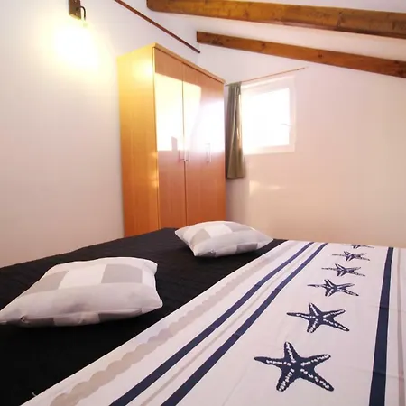 דירה Apartments Mark פטרצ'אנה